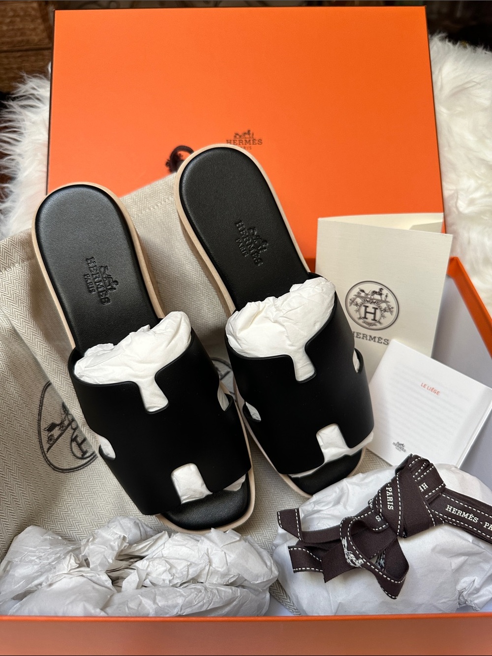 Authentic Hermes EZE 30 sandals
